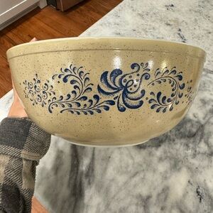 Pyrex Homestead bowl - 404